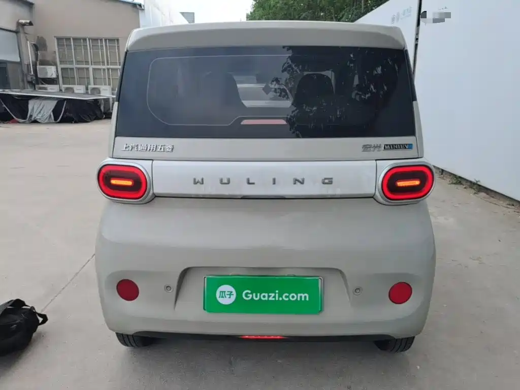 Wuling MINIEV — миниатюра 6
