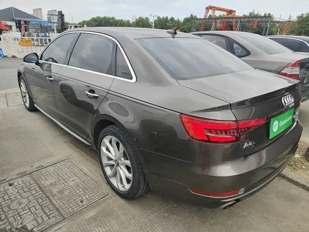 Audi A4L — миниатюра 5