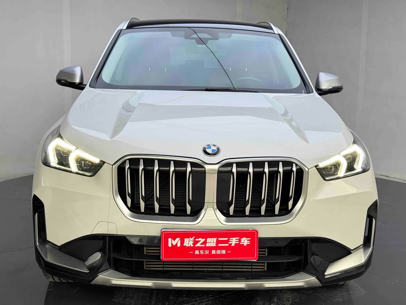 BMW X1 1.5 л 2023 г. Белый, пробег 30000 км