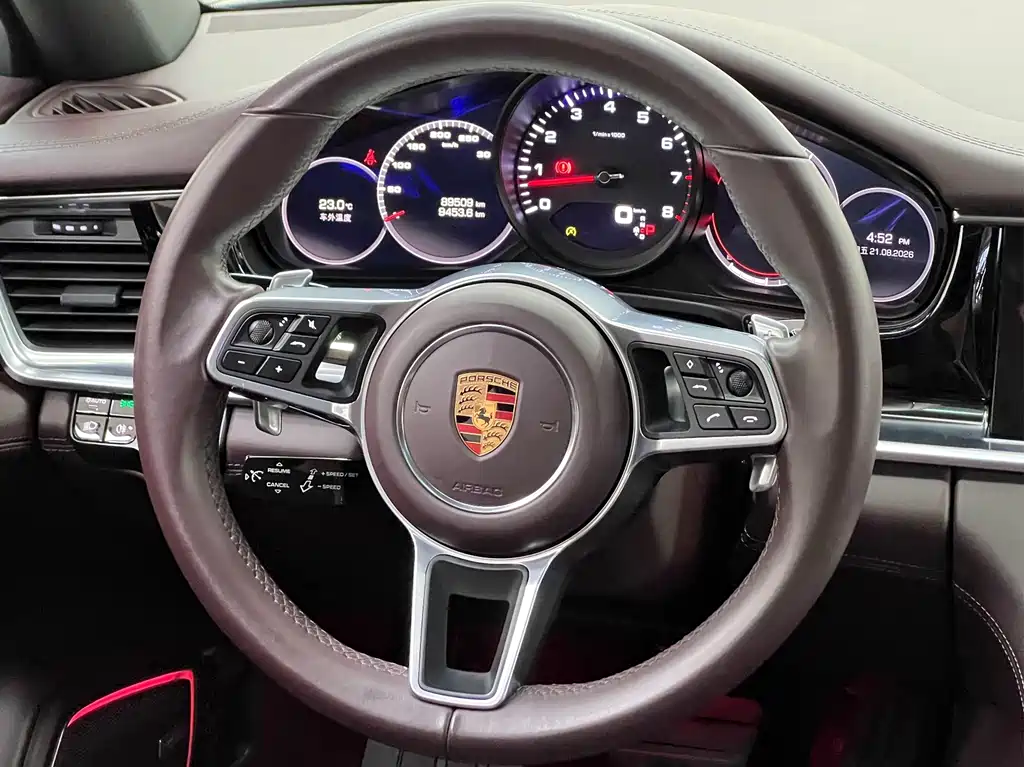 Porsche Panamera — миниатюра 18