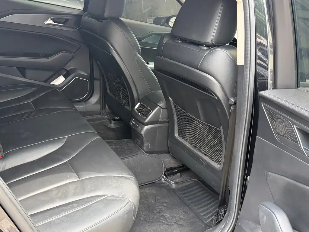 Hongqi Hongqi H5 — миниатюра 7
