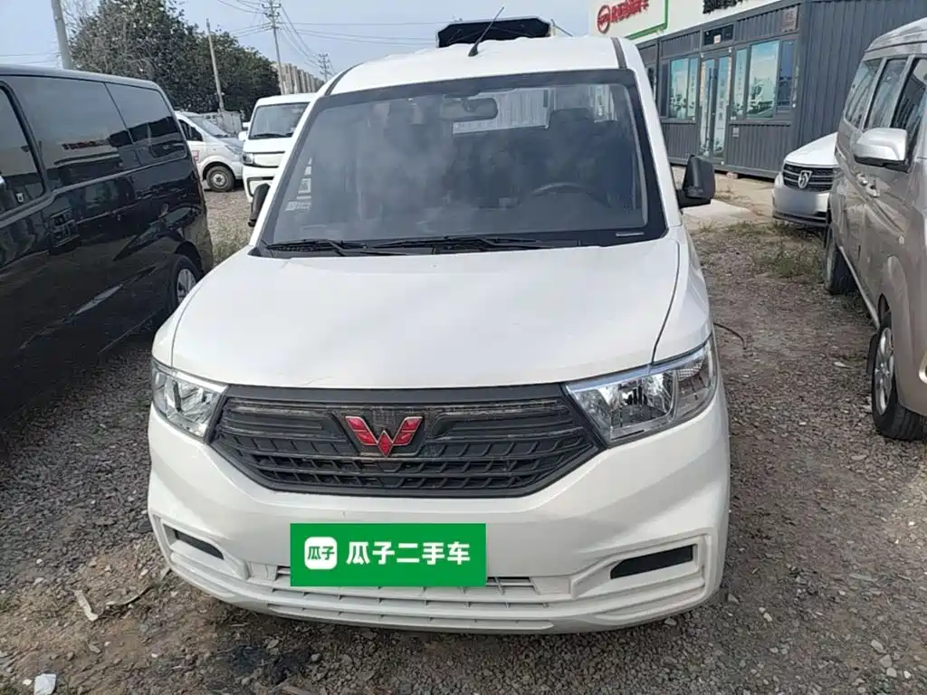 Wuling Hongguang V — миниатюра 3