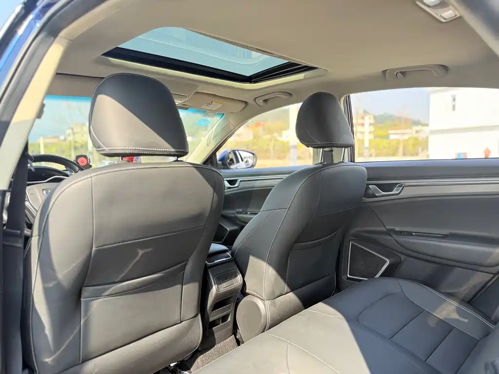 GEELY AUTOMOBILE EMGRAND GL