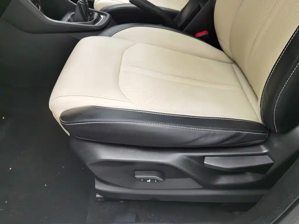 Baojun 360 — миниатюра 20