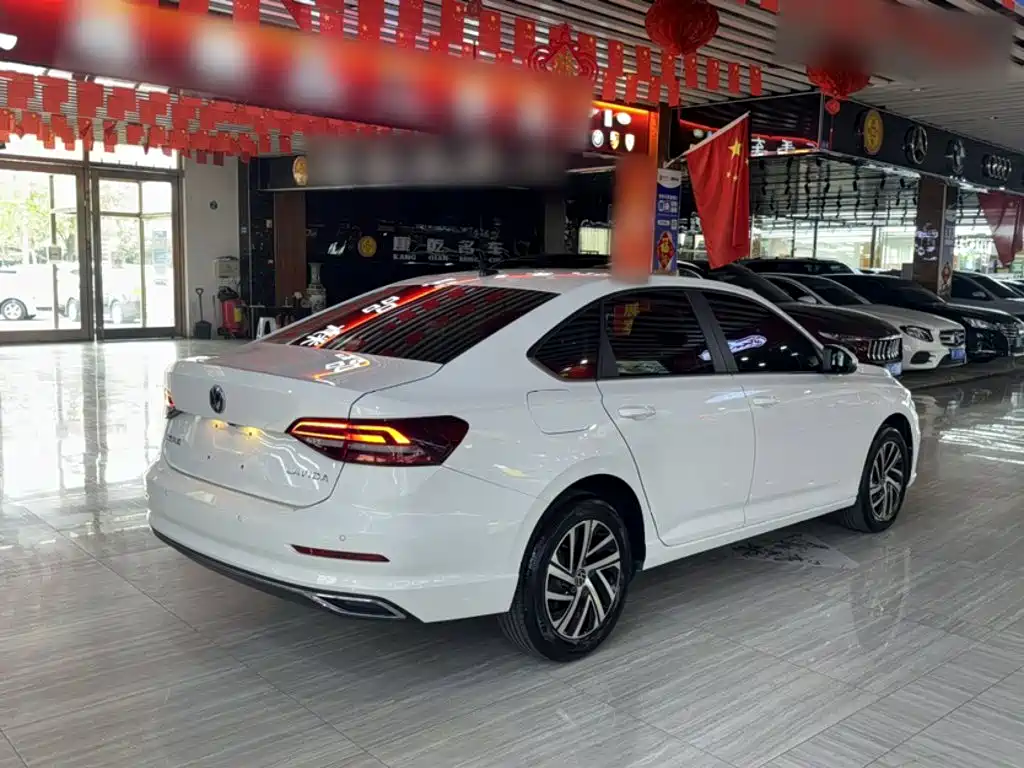 Volkswagen Lavida — миниатюра 12