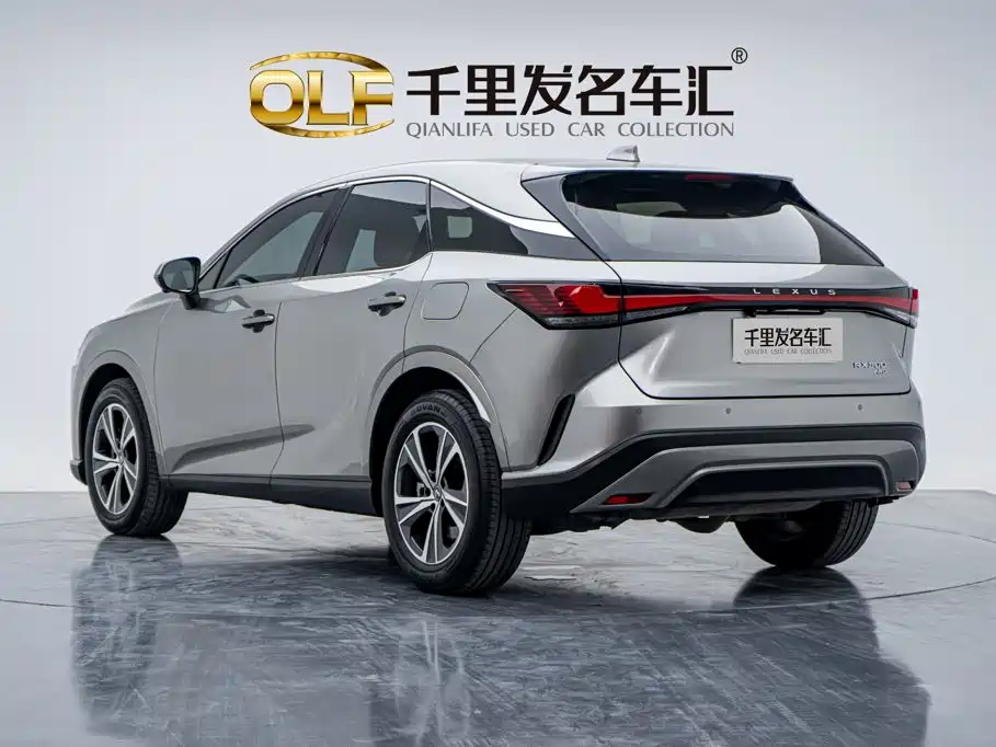 Lexus RX — миниатюра 8
