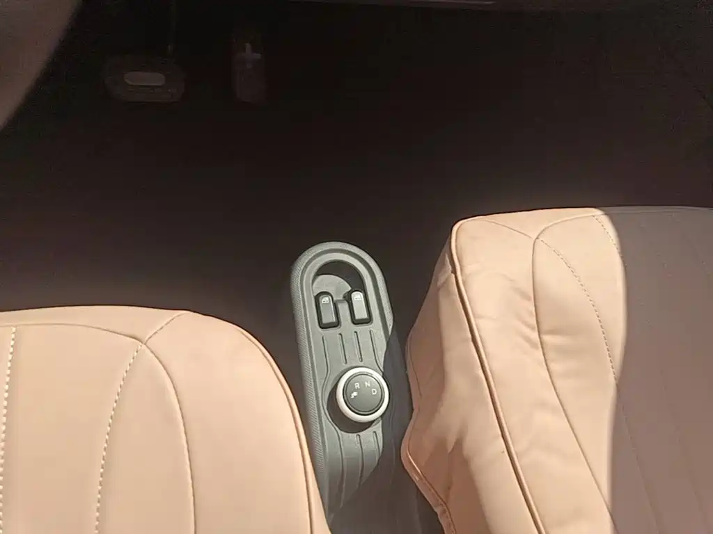 Wuling MINIEV — миниатюра 14
