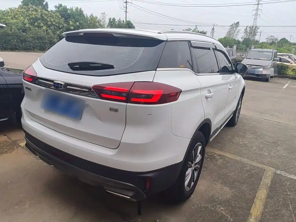 Geely Boyue — миниатюра 7