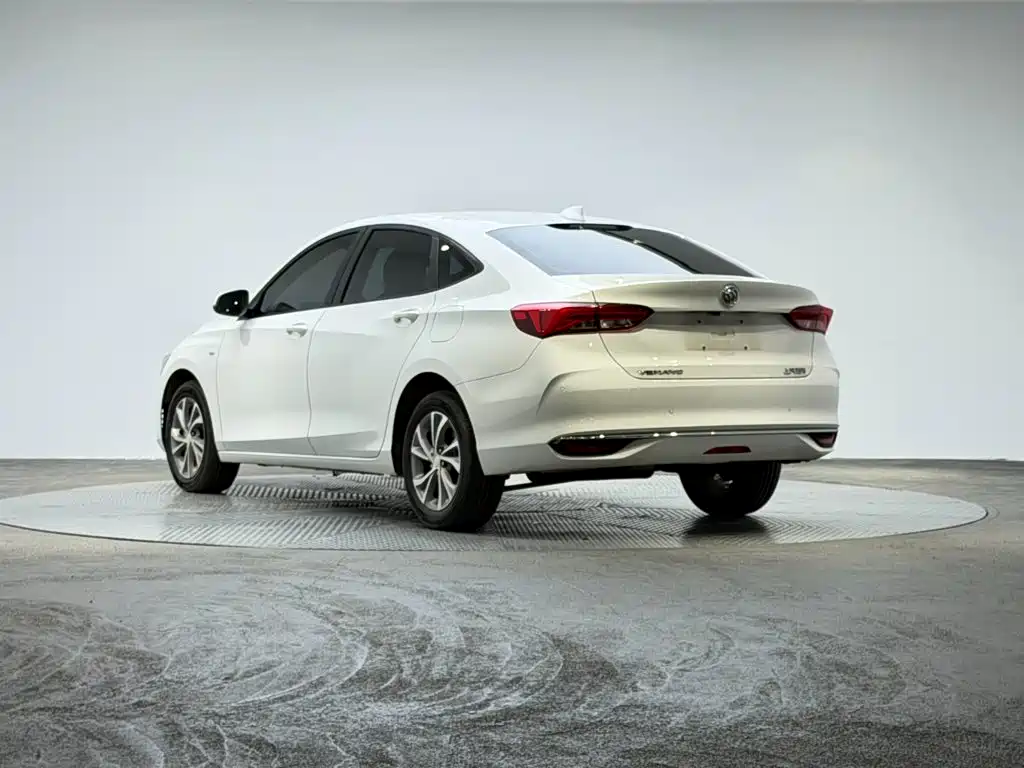 Buick Verano — миниатюра 7