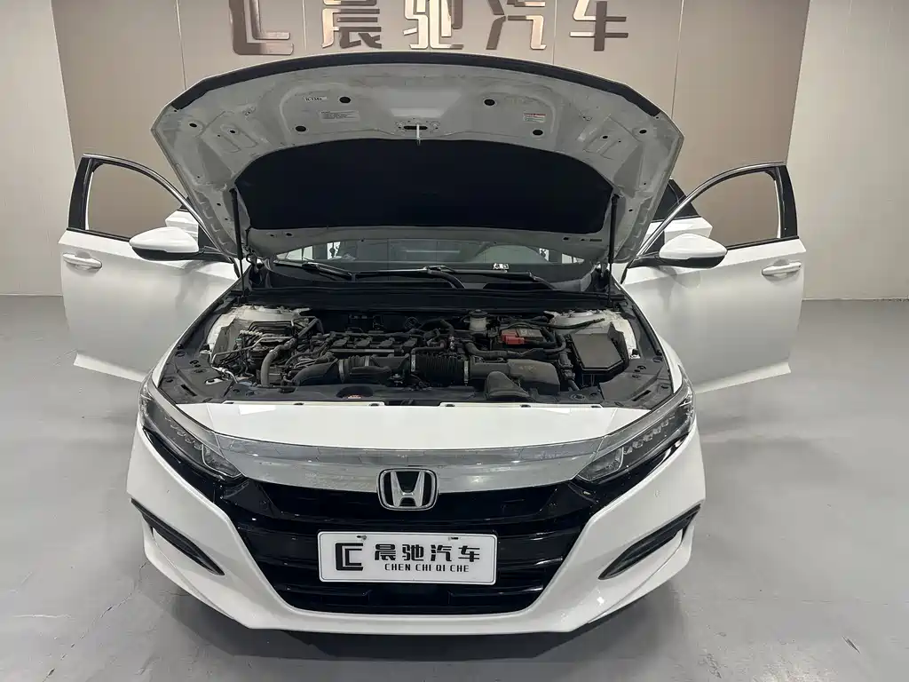 Honda Accord — миниатюра 17
