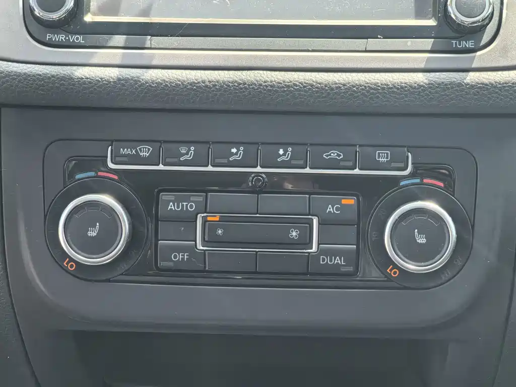 Volkswagen Tiguan — миниатюра 8