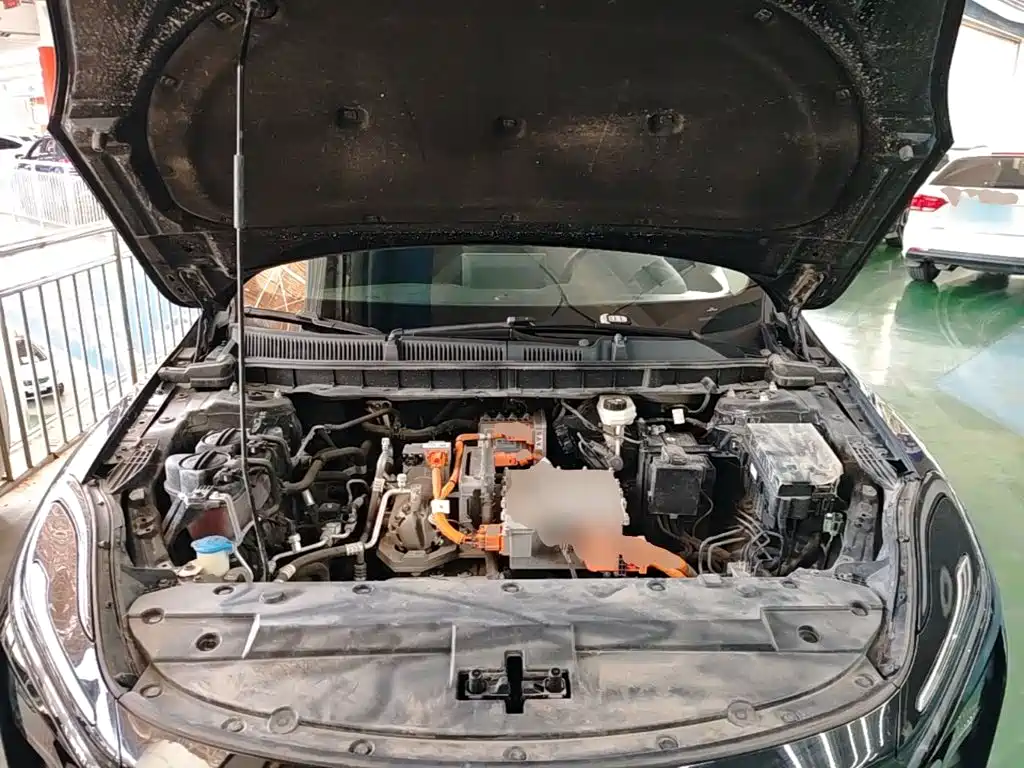Hongqi Hongqi E-QM5 — миниатюра 20