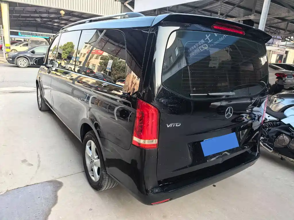 MERCEDES-BENZ VITO