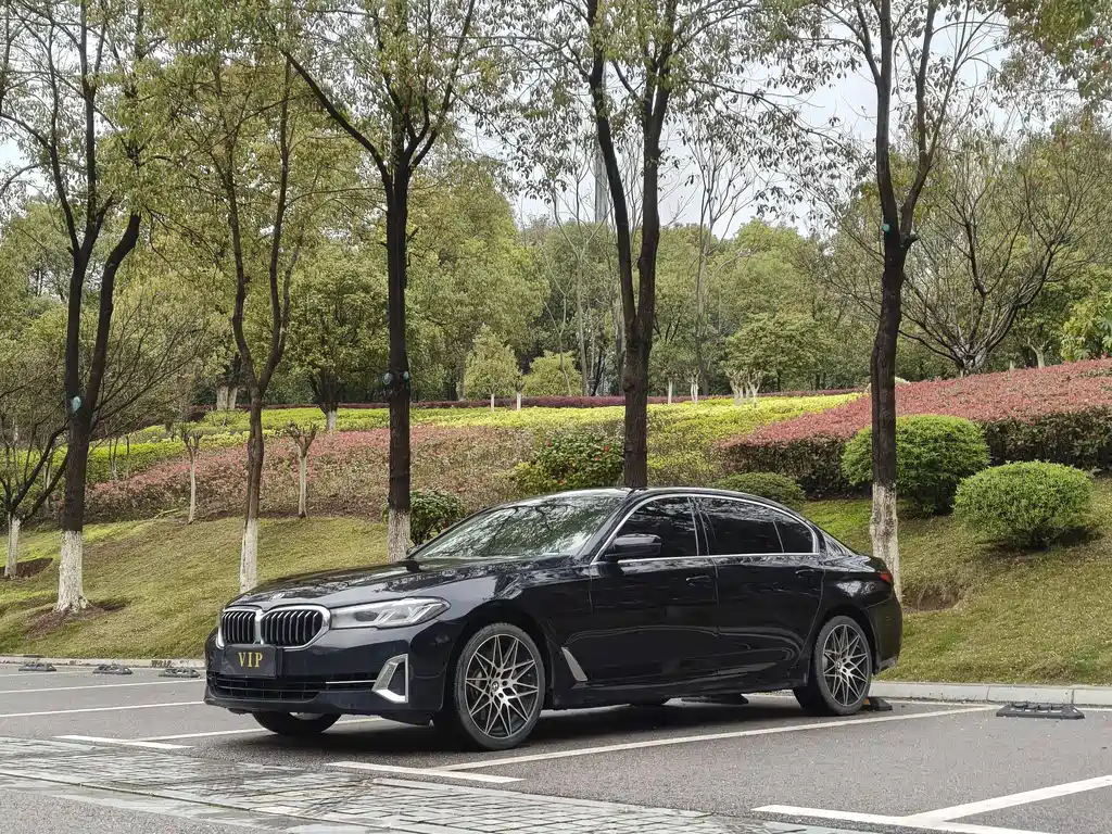 BMW 5 Series 2023