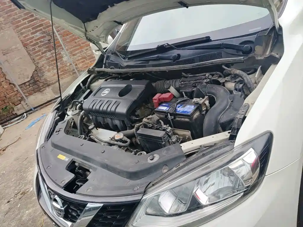 Nissan Tiida — миниатюра 11