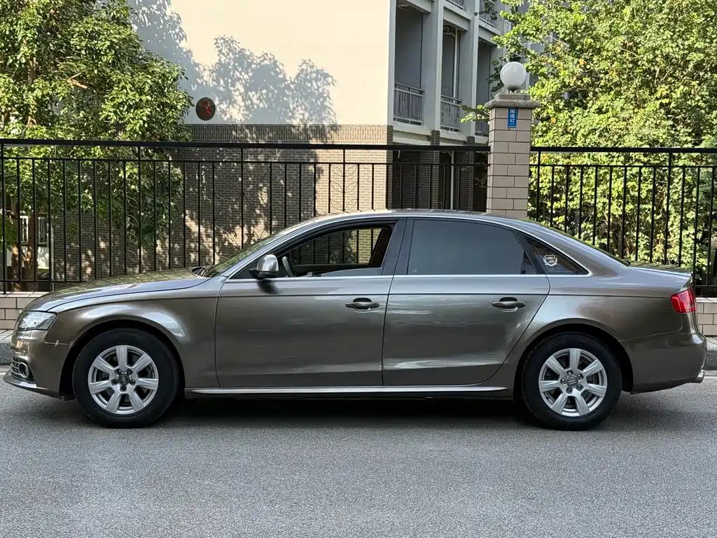 Audi A4L — миниатюра 5