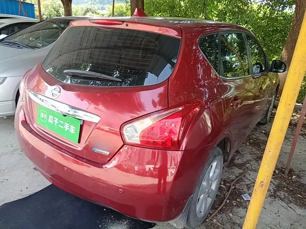 Nissan Tiida — миниатюра 7