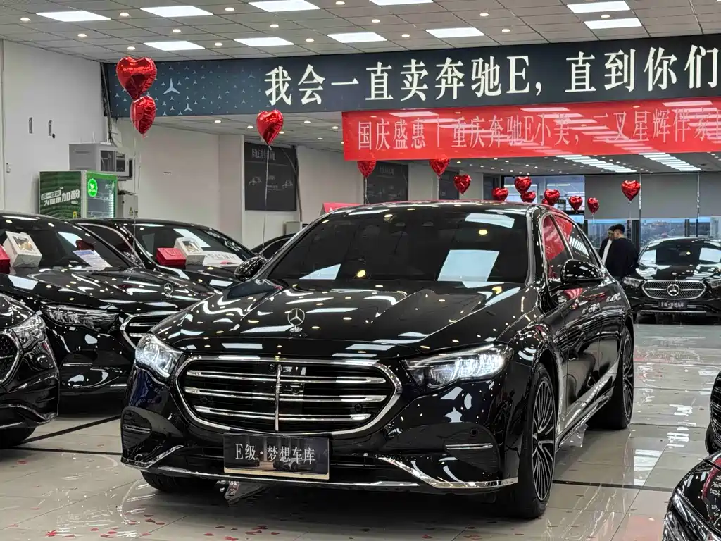 Mercedes-Benz E-Class — миниатюра 2