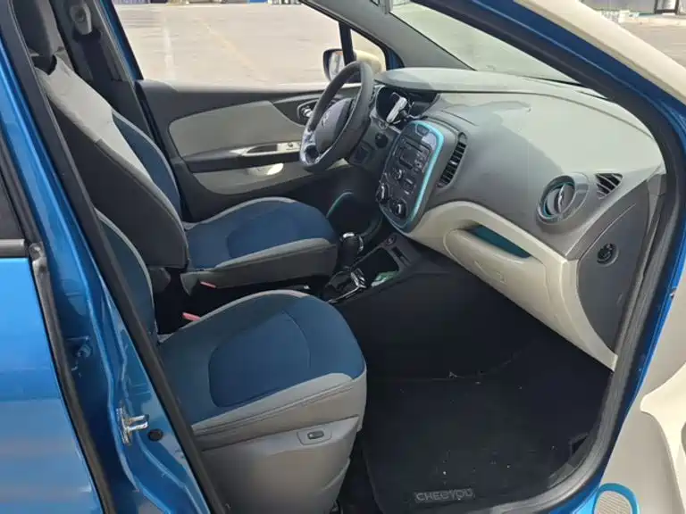 Renault Captur — миниатюра 12