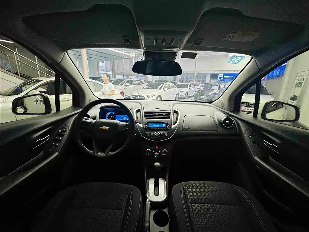 Chevrolet Trax — миниатюра 14