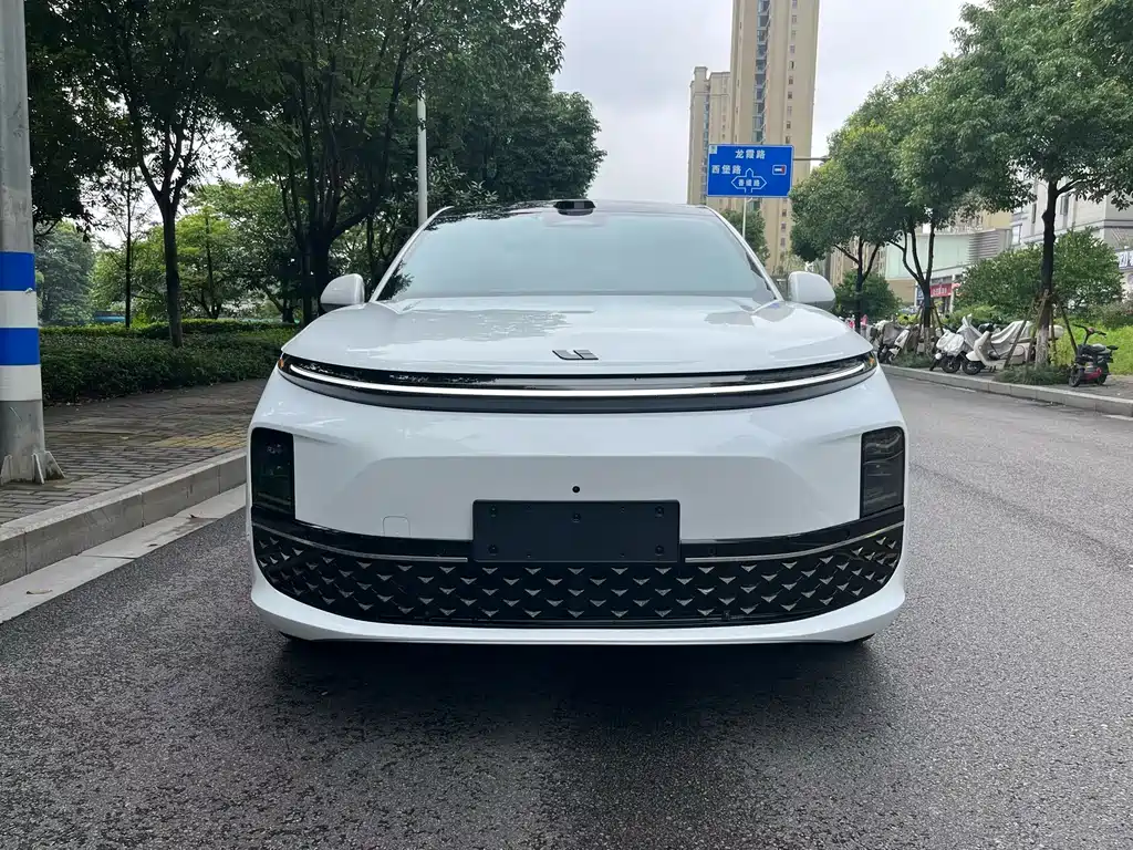 Li Auto L6 2025 Pro