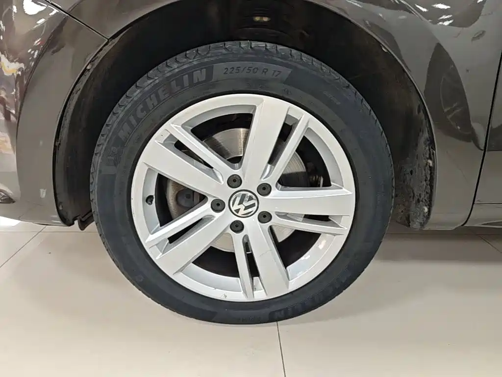 Volkswagen Sharan — миниатюра 23