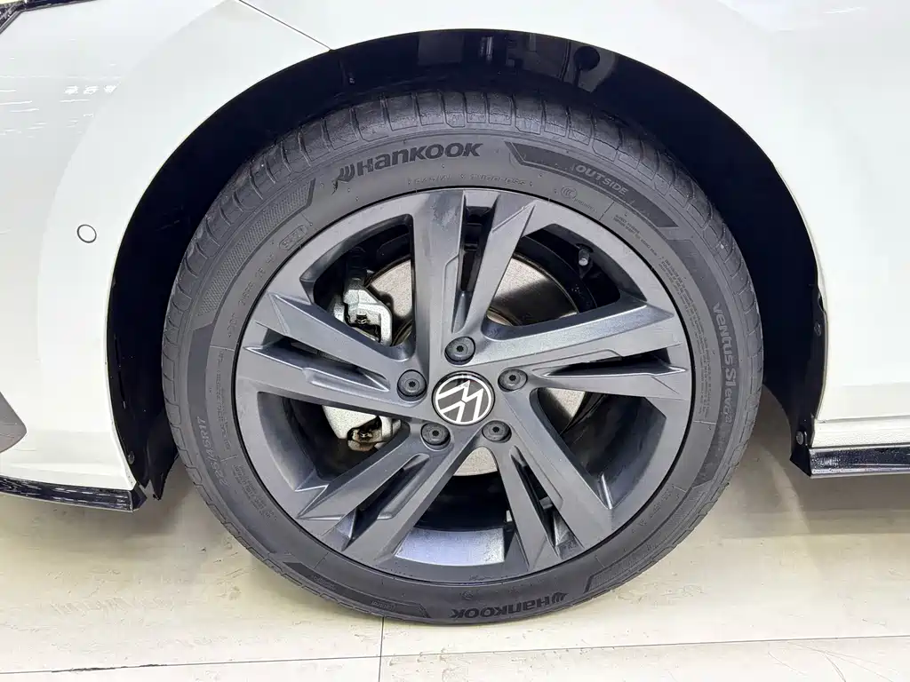 Volkswagen Golf — миниатюра 13
