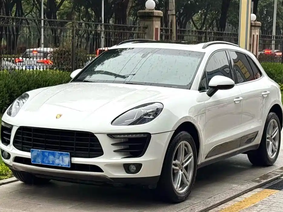 Porsche Macan 2015