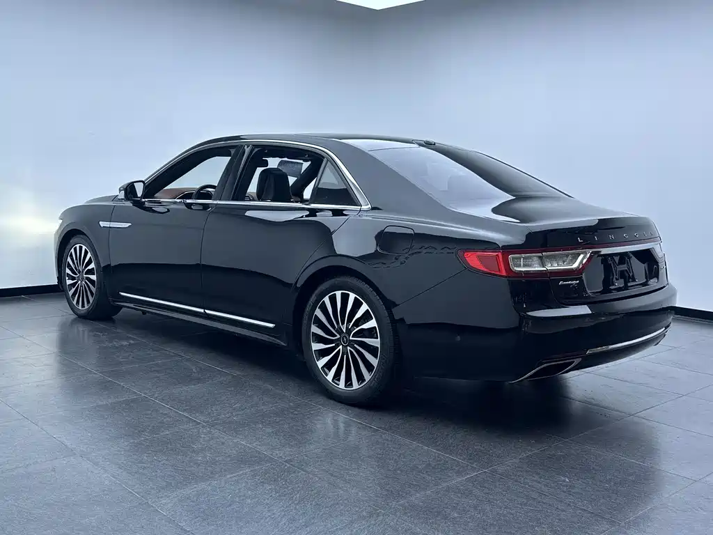 Lincoln Continental — миниатюра 6
