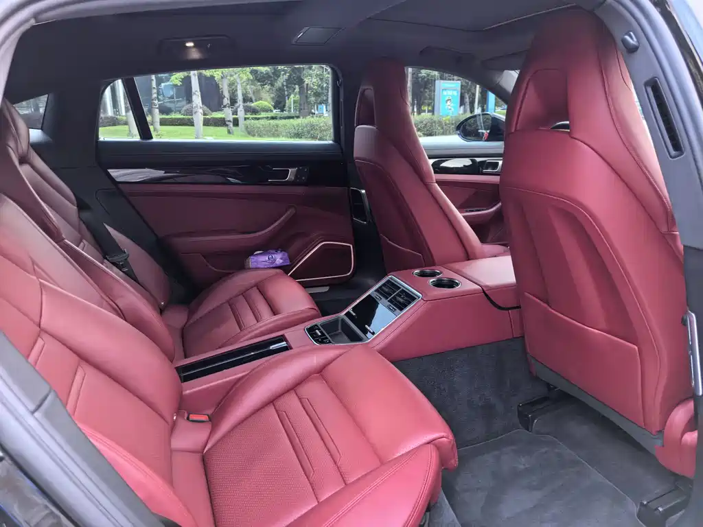 Porsche Panamera — миниатюра 12