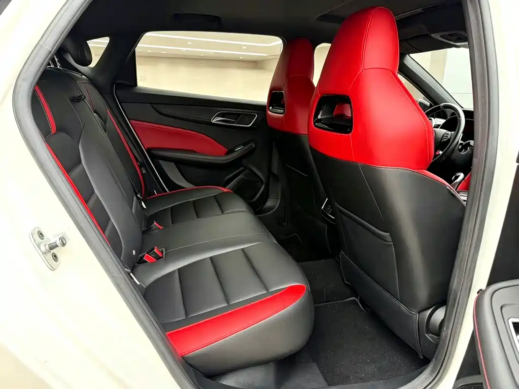 MG MG6 — миниатюра 7