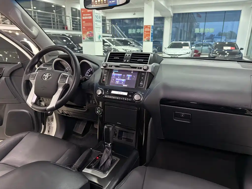 Toyota Prado — миниатюра 4