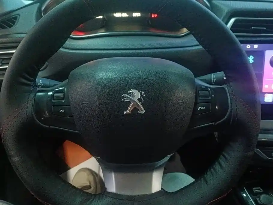 Peugeot 308 — миниатюра 15