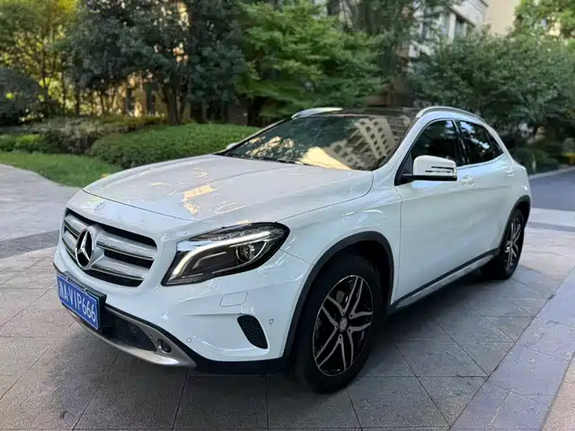 MERCEDES-BENZ  GLA 2016