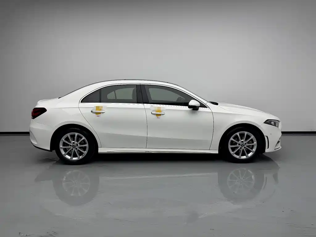 Mercedes-Benz A-Class — миниатюра 8