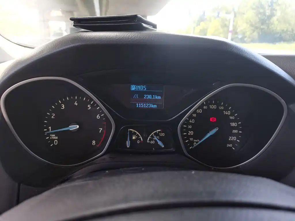 Ford Focus — миниатюра 7