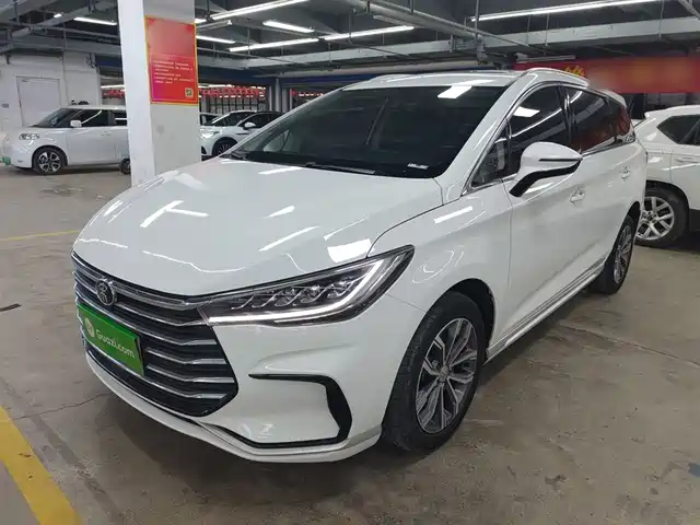 BYD SONG MAX