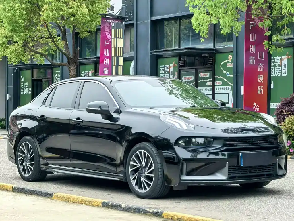 Lynk & Co 03 — миниатюра 3