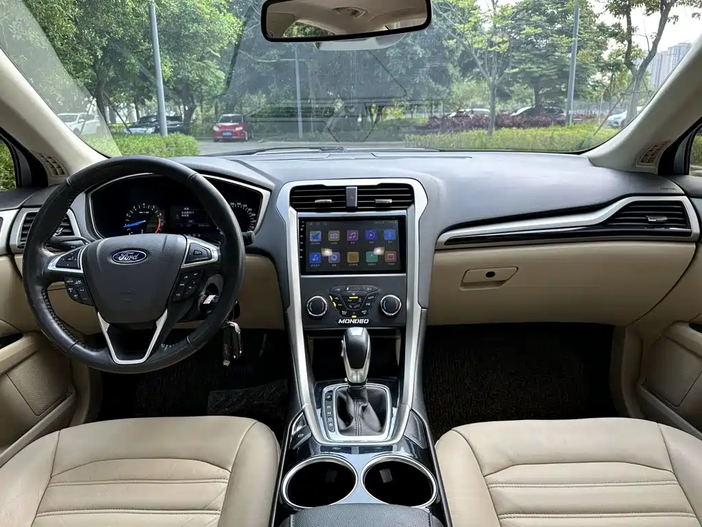 Ford Mondeo — миниатюра 10