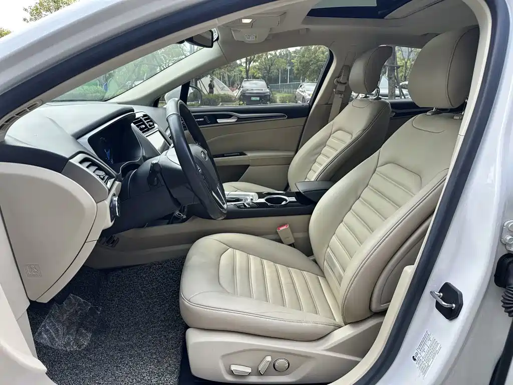 Ford Mondeo — миниатюра 15