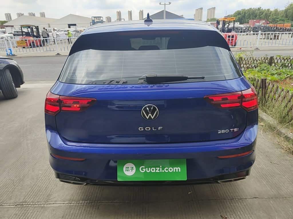 Volkswagen Golf 1.4 л 2021 г. Голубой, пробег 42400 км