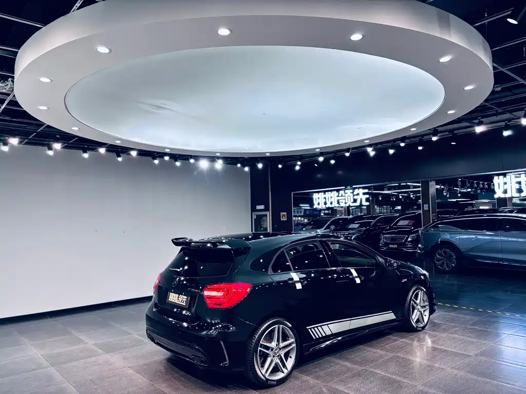 Mercedes-Benz A-Class AMG (Import) — миниатюра 3