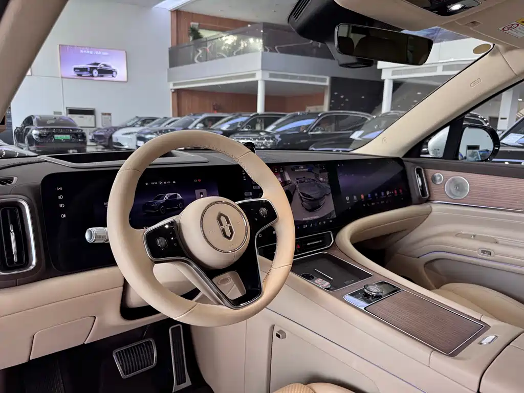 AITO ASK THE WORLD M9