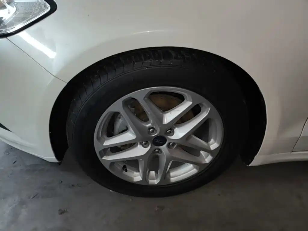 Ford Mondeo — миниатюра 23