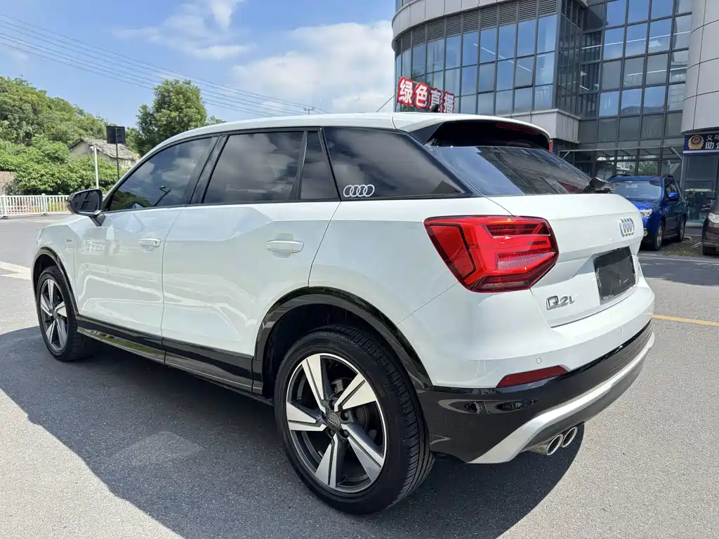 Audi Q2L — миниатюра 22