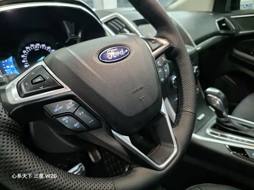 Ford Edge — миниатюра 14
