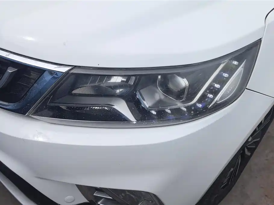 GEELY AUTOMOBILE VISION X6