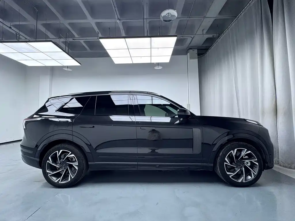 Lynk & Co 09 EM-P — миниатюра 4