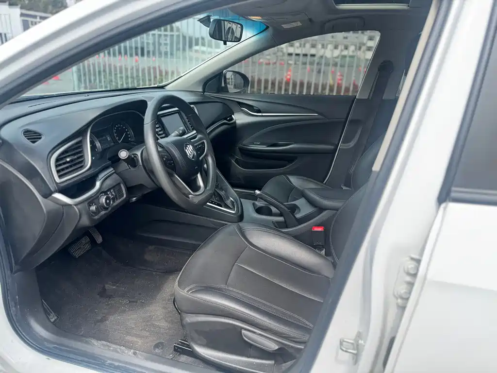 Buick Excelle — миниатюра 7