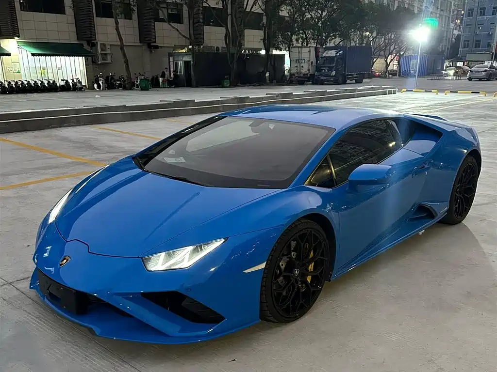 Lamborghini Huracán 2021